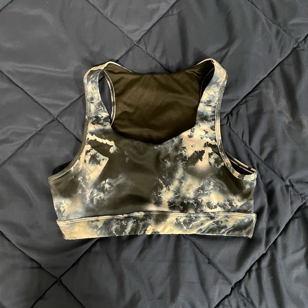 Sports bra